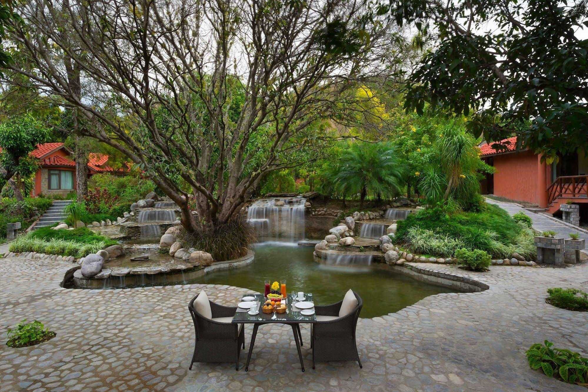 Taj Corbett Resort And Spa Uttarakhand Rāmnagar Eksteriør billede